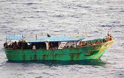 Italie: 3.000 migrants secourus en 24 heures en Méditerranée. Italie: 3.000 migrants secourus en 24 heures en Méditerranée