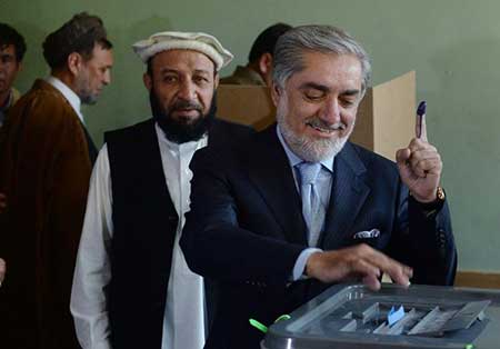 Afghanistan: second tour de la présidentielle sous menace des talibans.