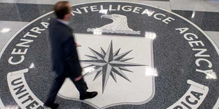 Révélation du nom d’un chef de la CIA: la Maison Blanche change de procédures.