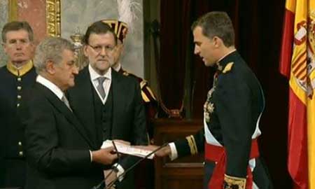 Espagne: le nouveau roi Felipe VI prête serment.