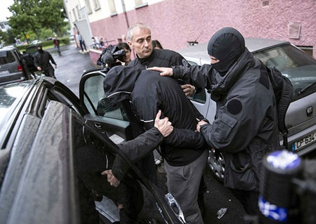 Filière extrémiste: huit et neuf ans de prison pour les principaux prévenus