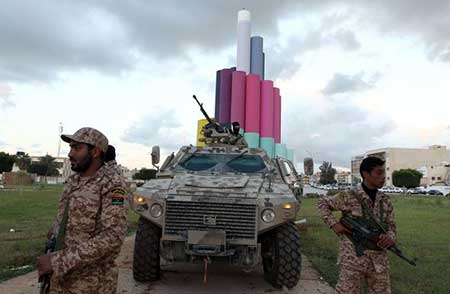 Libye: combats à Tripoli et Benghazi, le nouveau Parlement se fait attendre
