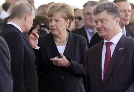 Ukraine: entre diplomatie et action militaire, la crise continue.