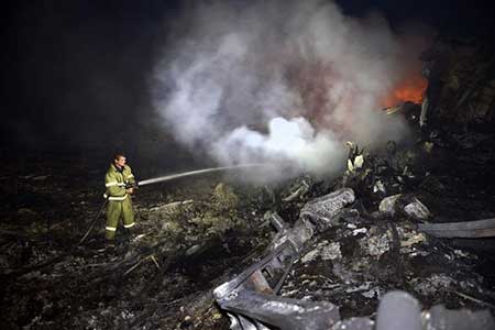 Ukraine: crash d’un avion malaisien dans l’Est, consternation internationale. Ukraine: crash d’un avion malaisien dans l’Est, consternation internationale