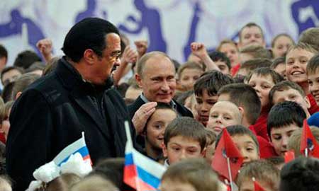 Poutine demande une éducation plus «patriotique» pour la jeunesse russe
