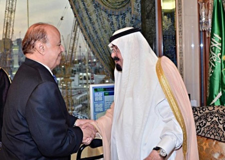 C'est ce qu'a fait Hadi à Riyad ! 1200 miliciens takfiris, financés par l’Arabie pour saboter le Yémen