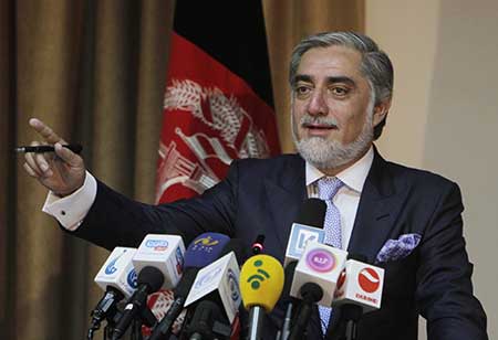 Présidentielle en Afghanistan: le camp d'Abdullah menace de se retirer. Présidentielle en Afghanistan: le camp d’Abdullah menace de se retirer