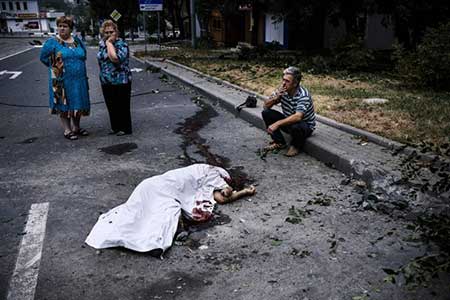Ukraine: Merkel atterrit à Kiev, tous les camions russes sont repartis.