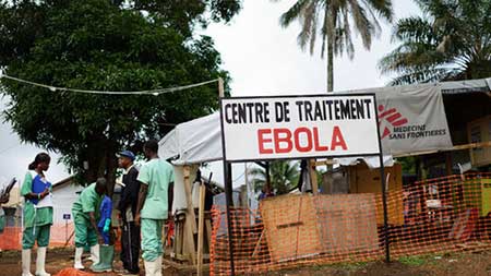 Ebola: les pays victimes isolés, la réponse internationale «inadaptée»
