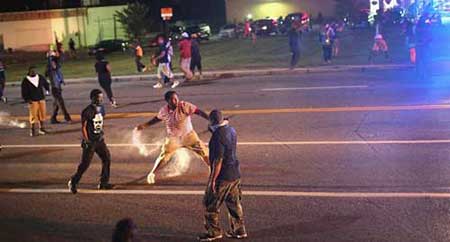 L’insurrection des Noirs à Ferguson, une réponse au retour du racisme US.