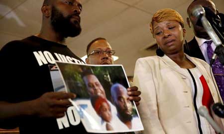 USA/Meurtre d’un Noir: nouvelle nuit d'émeutes à Ferguson, Obama appelle au calme. USA/Meurtre d’un Noir: nouvelle nuit d’émeutes à Ferguson, Obama appelle au calme