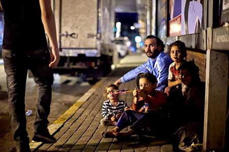 En Turquie, la grogne monte contre l’afflux des réfugiés syriens. En Turquie, la grogne monte contre l’afflux des réfugiés syriens