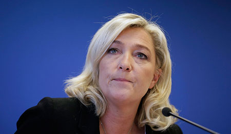 Marine Le Pen veut la rupture des relations avec le Qatar et l’accord de la Syrie pour frapper Daech