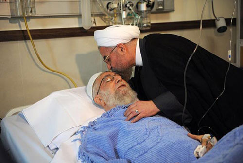 L’ayatollah Khamenei opéré «avec succès»