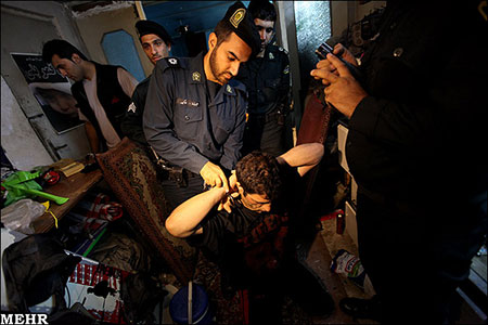 Iran: 130 membres de groupes rebelles extrémistes arrêtés