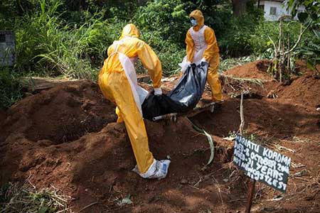 Ebola: plus de 4.000 morts, la peur s’étend dans le monde.