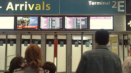 Ebola: le monde appelé à faire davantage, contrôles samedi à Roissy. Ebola: le monde appelé à faire davantage, contrôles samedi à Roissy