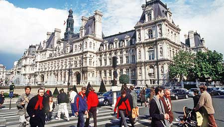 Economie européenne: les Français redoutent une mainmise US.