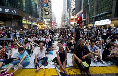 A Hong Kong, les manifestants ne désarment pas au jour de la fête nationale chinoise.