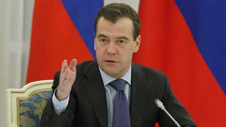 Pas de relance des relations Moscou-Washington tant que les sanctions seront en vigueur, dit Medvedev
