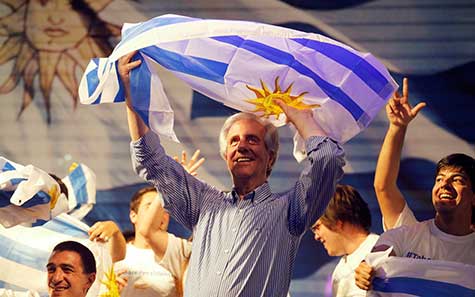 le candidat de gauche et ancien président en Uruguay Tabare Vazquez.