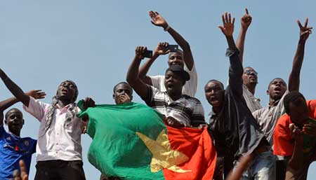 Burkina: accord sur la transition, sortie de crise rapide possible.