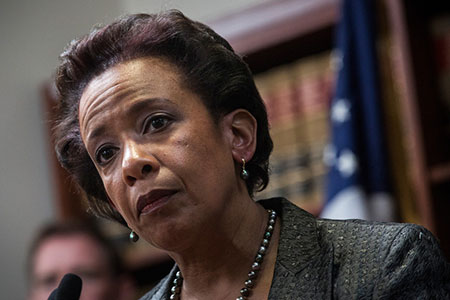 Obama nomme une femme noire ministre de la Justice, une première Obama nomme une femme noire ministre de la Justice, une première