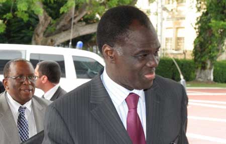 Burkina: le diplomate Michel Kafando nouveau président intérimaire.