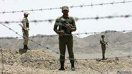 Trois militaires iraniens tués par des extrémistes à la frontière pakistanaise