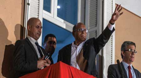 Tunisie: Essebsi pour «tourner la page du passé», Marzouki contre «le retour de la dictature».