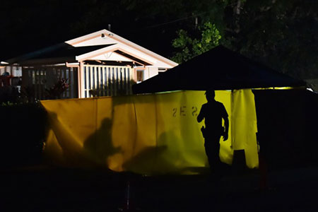 Les équipes de médecins légistes travaillent toujours dans la maison en question Australie: arrestation de la mère des huit enfants tués