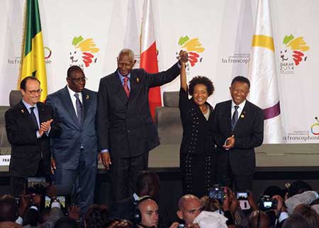 Sommet de Dakar: la Canadienne Michaëlle Jean, première femme à la tête de la Francophonie.
