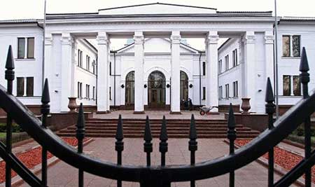 Ukraine: pas de pourparlers de paix à Minsk.