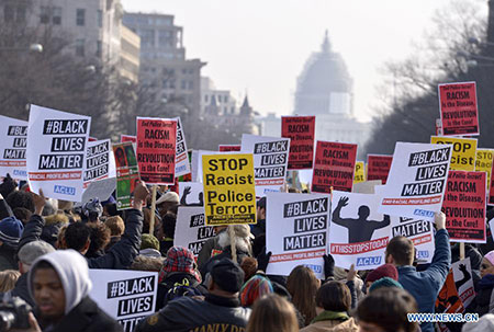Des dizaines de millions d'Américains de race blanche participent au mouvement de protestation Le «Printemps noir» frappe aux portes des Etats-Unis