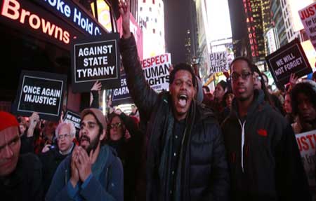 Violences policières aux Etats-Unis: des milliers de New-Yorkais manifestent.