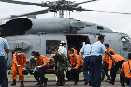 Crash d’AirAsia: les secours espèrent des «avancées importantes». Crash d’AirAsia: les secours espèrent des «avancées importantes»