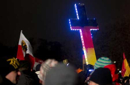Allemagne: le mouvement anti-islam veut profiter des attentats pour gonfler ses troupes.