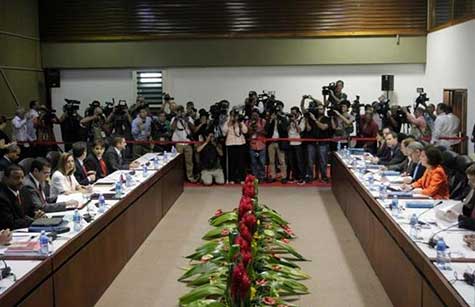 Cuba/USA: fin des discussions historiques sans accord significatif. Cuba/USA: fin des discussions historiques sans accord significatif