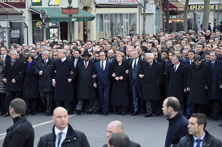 Obama critiqué pour son absence à Paris Obama critiqué pour son absence à Paris