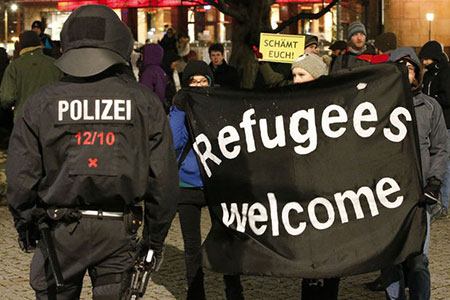 100 000 Allemands dans la rue contre les «anti-islam» de Pegida