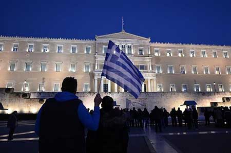 Grèce/accord: Athènes garde la tête hors de l’eau, mais sous haute surveillance. Grèce/accord: Athènes garde la tête hors de l’eau, mais sous haute surveillance