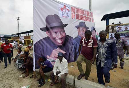 Nigeria: le président échappe à un attentat, Boko Haram toujours plus menaçant. Nigeria: le président échappe à un attentat, Boko Haram toujours plus menaçant
