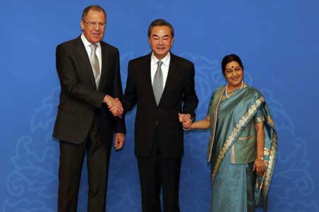 Russie, Inde, Chine: la nouvelle troïka. Russie, Inde, Chine: la nouvelle troïka