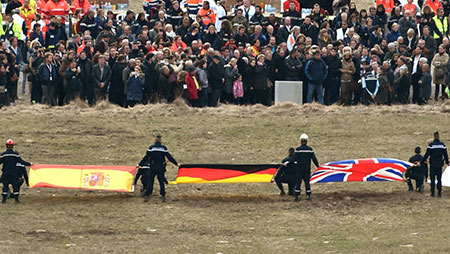 Crash A320: près de 300 millions d'euros pour les familles des victimes. Crash A320: près de 300 millions d’euros pour les familles des victimes