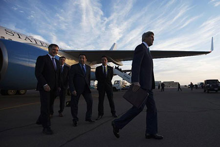 Kerry arrive en Egypte pour rencontrer Sissi, Abbas et Abdallah de Jordanie.