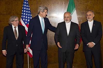 Nucléaire iranien: reprise des discussions Kerry-Zarif à Montreux
