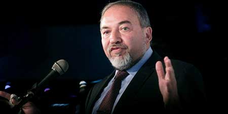 Lieberman veut «décapiter à la hache» les Palestiniens. Lieberman veut «décapiter à la hache» les Palestiniens