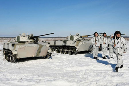 L’armée russe déploie 38.000 soldats dans l’Arctique pour des manœuvres
