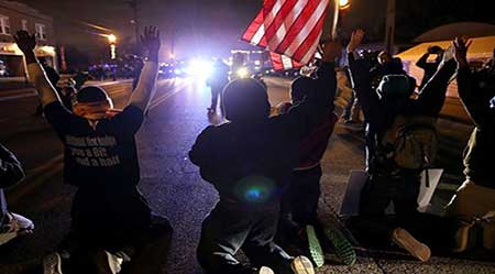 Noir tué par un policier: 4e jour de manifestations dans le Wisconsin. Noir tué par un policier: 4e jour de manifestations dans le Wisconsin