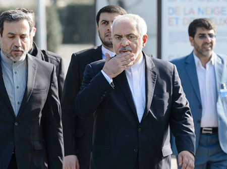 Nucléaire: «Les Etats-Unis et leurs alliés doivent choisir: pression ou accord», dit Zarif
